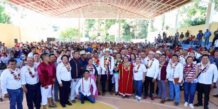 Anuncia Salomón Jara acciones para el desarrollo de Constancia del Rosario