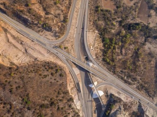 La nueva carretera Mitla-Tehuantepec será fundamental para consolidar el desarrollo regional: Sedeco