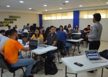 Amplía Escuela Normal Superior fecha de registro para cursar la Maestría en Educación