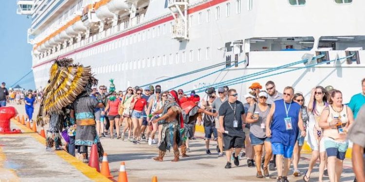 Anuncian que Yucatán recibirá 158 cruceros con 430 mil pasajeros en 2025