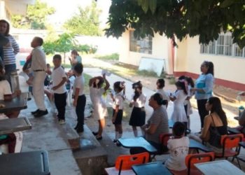 El programa “Salud Digna, Visualiza tus Sueños” continúa en primarias de Acapulco: SEG