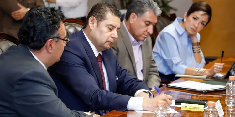 En Puebla hay coordinación y esfuerzos para garantizar los servicios de salud a la población