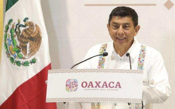Invertirá Gobierno de la Transformación más de 2 mmdp en reencarpetamiento de carreteras en Oaxaca