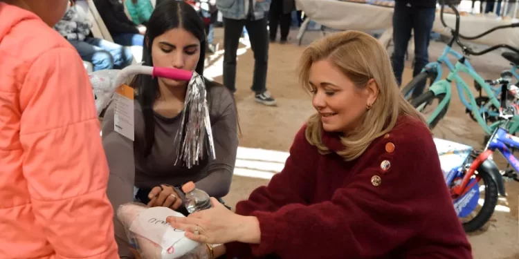 Maru Campos pide sembrar la paz y la unidad en este 2025 en Cusihuiriachi y en el estado