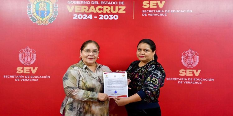 Nidia Carilú Nava Palomec asume Dirección de Educación Indígena anuncia SEV