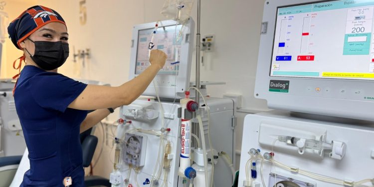 Otorga PCE más de 10 mil sesiones de hemodiálisis en la delegación Chihuahua durante 2024