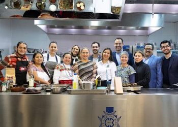 Gobierno de Puebla promueve su gastronomía en Le Cordon Bleu, España