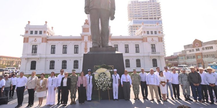 Rocío Nahle destaca el legado de la Ley Agraria en el puerto de Veracruz
