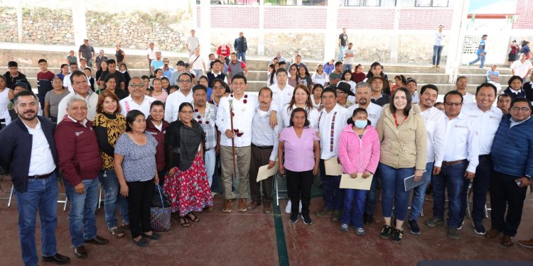 Transforma Gobierno de Oaxaca desarrollo de San Miguel del Río con más de 8.7 mdp