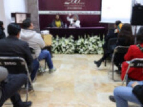 Cierra coloquio sobre los 200 años de la Constitución de Zacatecas