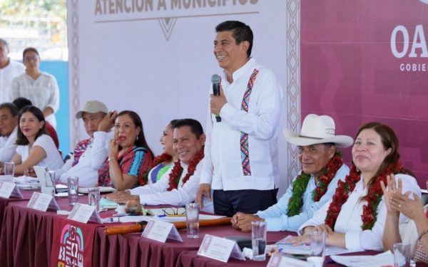 Da Salomón Jara respuesta a necesidades de Santiago Jocotepec con inversión de 33 mdp