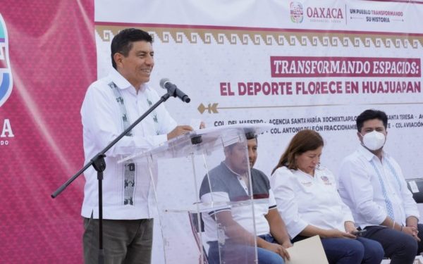 Transforma Gobierno de Oaxaca canchas de Huajuapan de León en zonas seguras para niñas, niños y jóvenes