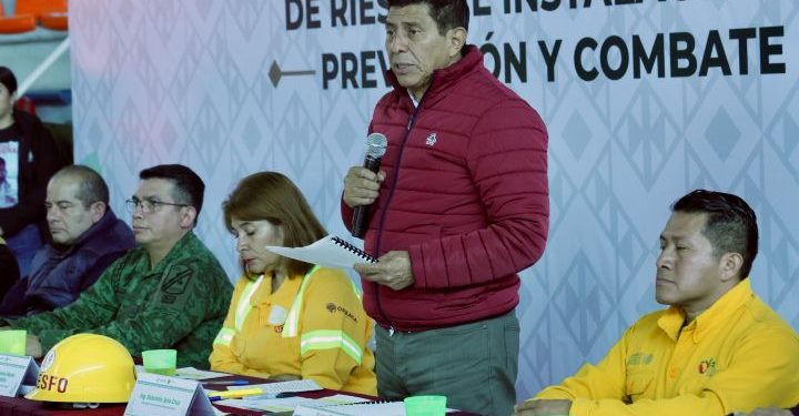 Gobierno de Oaxaca y municipios suman esfuerzos para prevenir incendios forestales en la Mixteca