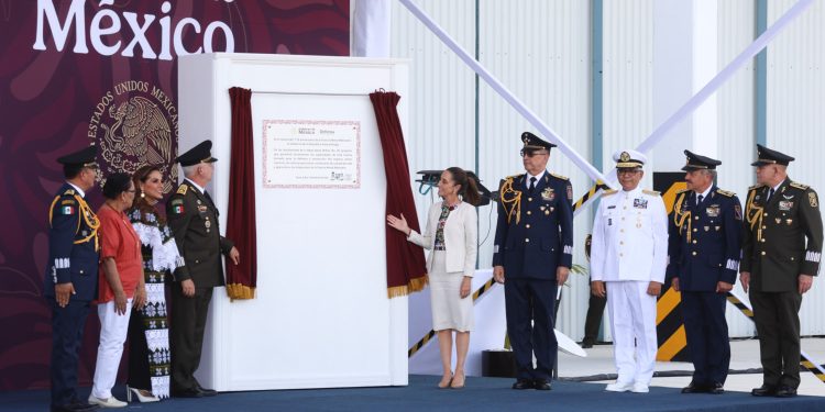 En Quintana Roo, presidenta Sheinbaum conmemora el 110 aniversario de la Fuerza Aérea Mexicana e inaugura la Base Aérea Militar No.20