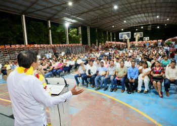 Gobierno de la Primavera Oaxaqueña fortalece la educación en la Costa con equipamiento a escuelas