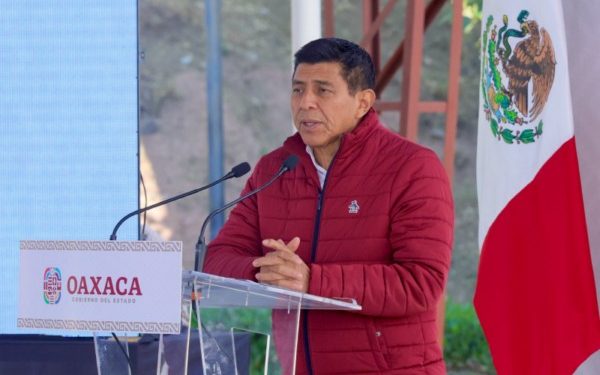 Impulsa Salomón Jara trabajo conjunto para combatir la delincuencia en la Mixteca
