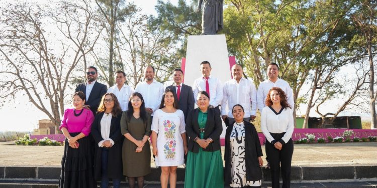 Las y los diputados de la LXVI Legislatura de Oaxaca asistieron a la conmemoración del 194 aniversario luctuoso de Vicente Guerrero