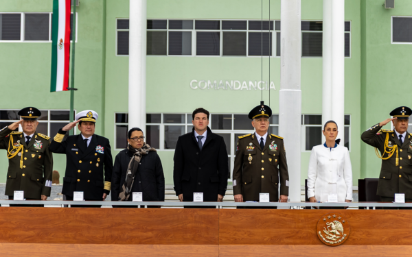 Entregan Claudia Sheinbaum y Samuel García Regimiento Militar en Cerralvo