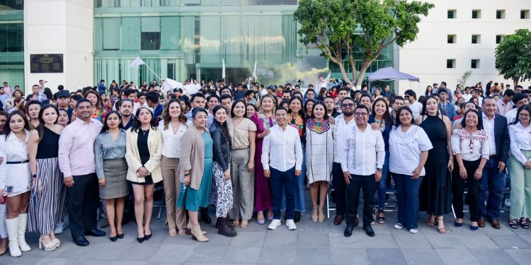 Presentan Agenda para las Juventudes Oaxaqueñas en el Poder Legislativo