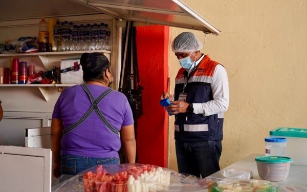 Refuerza SSO vigilancia en escuelas para frenar venta de comida chatarra