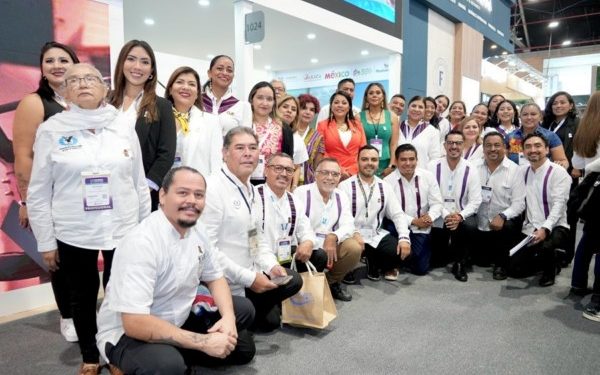 Inauguran stand de Oaxaca en la Vitrina Turística Anato 2025