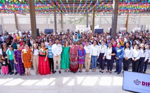 Acredita DIF Oaxaca a comités DIF municipales y les suma a la estrategia Vive saludable, vive feliz