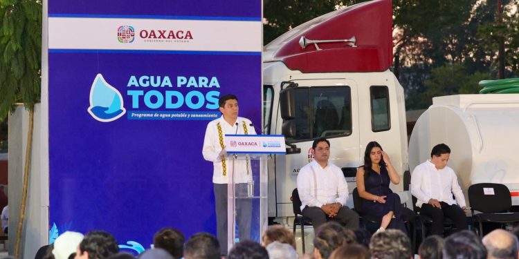 Arranca Salomón Jara programa Agua para Todas y Todos 2025