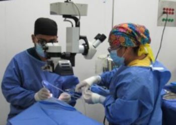 Beneficia el gobierno estatal a 31 pacientes con cirugías de cataratas gratuitas