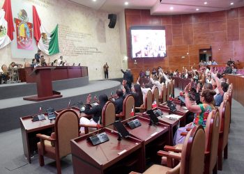 Avala Congreso de Oaxaca reforma constitucional para garantizar apoyo económico a las y los jóvenes