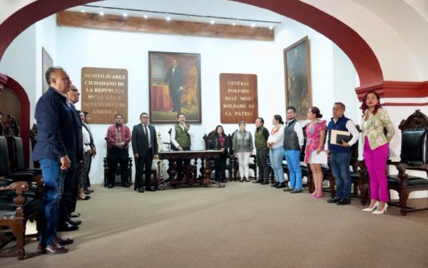 Cabildo de Oaxaca de Juárez aprueba reconocimiento a 11 mujeres destacadas en el marco del Día Internacional de la Mujer