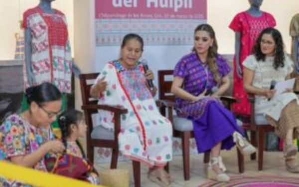 ‘Huipil: Tradición y orgullo de Guerrero’   *Evelyn Salgado conmemora el Día Nacional del Huipil con artesanas amuzgas