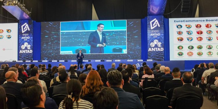 Impulsa Oaxaca su economía local y expande fronteras comerciales en Expo ANTAD 2025