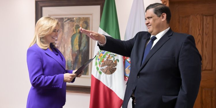 Maru Campos designa a Leonardo Meza Fourzan como nuevo titular del Registro Público de la Propiedad