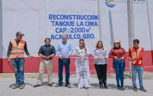 Reafirma Evelyn Salgado su compromiso con Acapulco al entregar obras de agua potable y saneamiento