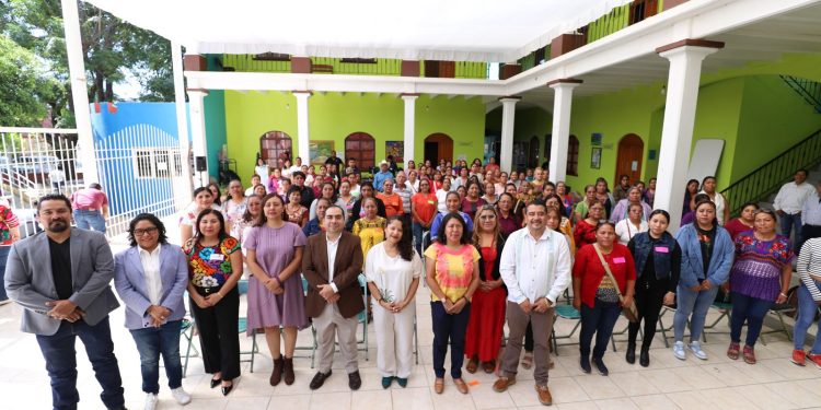 IEEPCO realiza foro sobre derechos políticos de las mujeres en municipios de SNI