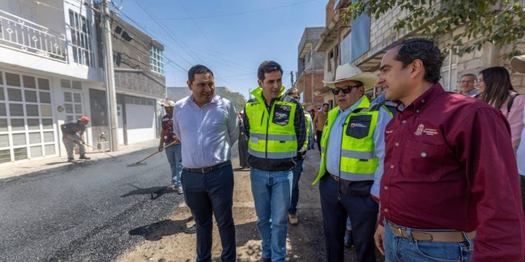 Rehabilita Gobernador David Monreal Ávila 63 calles en Guadalupe