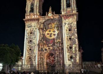 Se promueve el turismo en Taxco con la Proyección del Video Mapping, un atractivo especial para turistas y visitantes