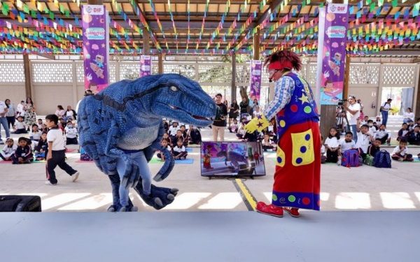 Niñas y niños de Santa María Atzompa disfrutan de un increíble cuento en los Minutos para Imaginar