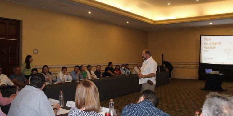 Trabajan Gobierno del Estado y empresarios hoteleros agenda de trabajo coordinado