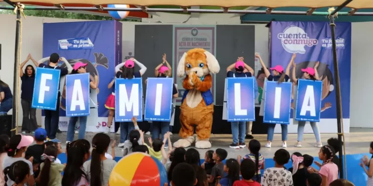 Más de 7 mil 500 personas celebran el Día de la Niñez con actividades del DIF Estatal en Chihuahua