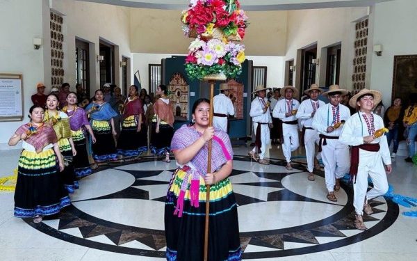 Arte y tradición se fusionan en Querétaro en Los Pinos