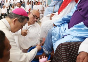 REALIZAN CEREMONIA DE LAVATORIO DE PIES EN EL CERESO DE MÉRIDA