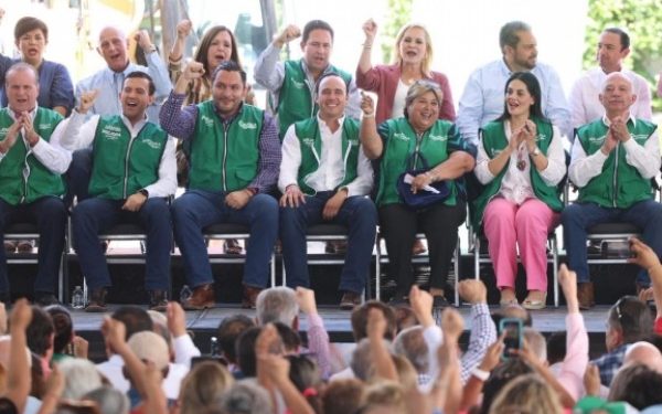 En equipo invertiremos 1500 mdp en obras sociales para todo Coahuila: Manolo