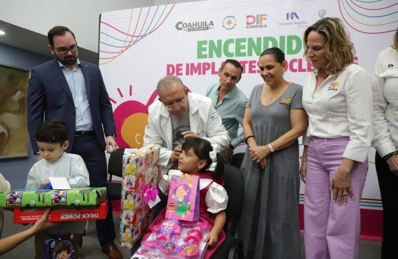 Encendido de implantes cocleares: un logro conjunto que transforma vidas en Coahuila