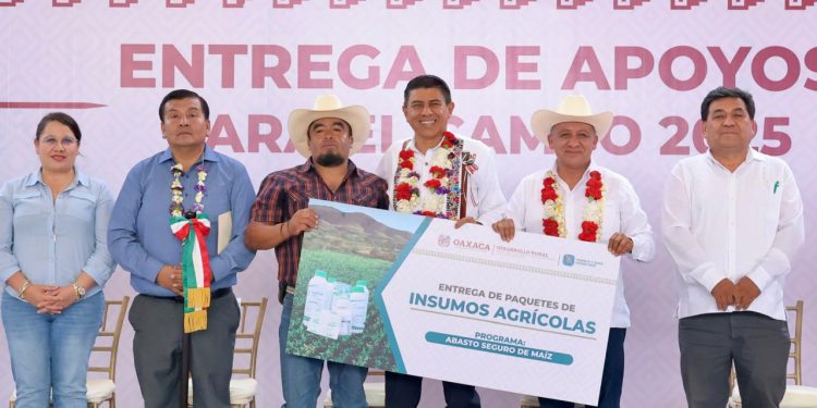 Entrega Gobierno de Oaxaca apoyos por más de 13 mdp al campo de Valles Centrales
