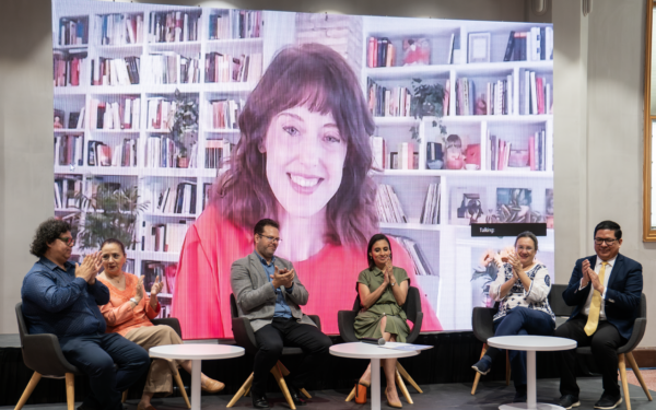 Es Irene Vallejo la ganadora del sexto premio Nuevo León Alfonso Reyes