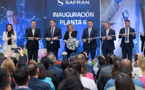 Chihuahua consolida su liderazgo en la industria aeroespacial: Maru Campos