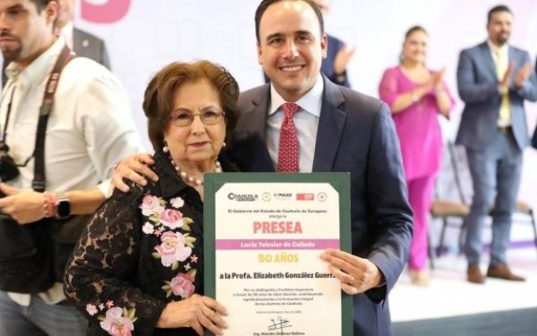 Coahuila es grande porque tiene a las y los mejores maestros de México: Manolo