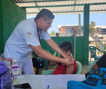 Cumplió Guerrero el 100% de la meta en la Primera Semana Nacional de Vacunación 2025