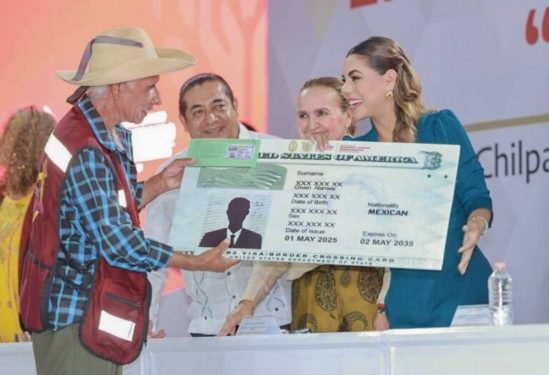 Evelyn Salgado entrega visas a 106 adultos mayores para reencontrarse con su familia en EE. UU